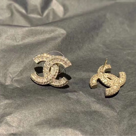 Chanel cc earrings 2022 gold full crystal - Picture 2 of 5